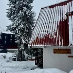 Vikendica Petrovic * Jahorina