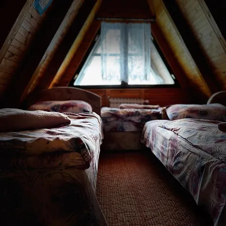 Vikendica Petrovic * Τζαχορίνα